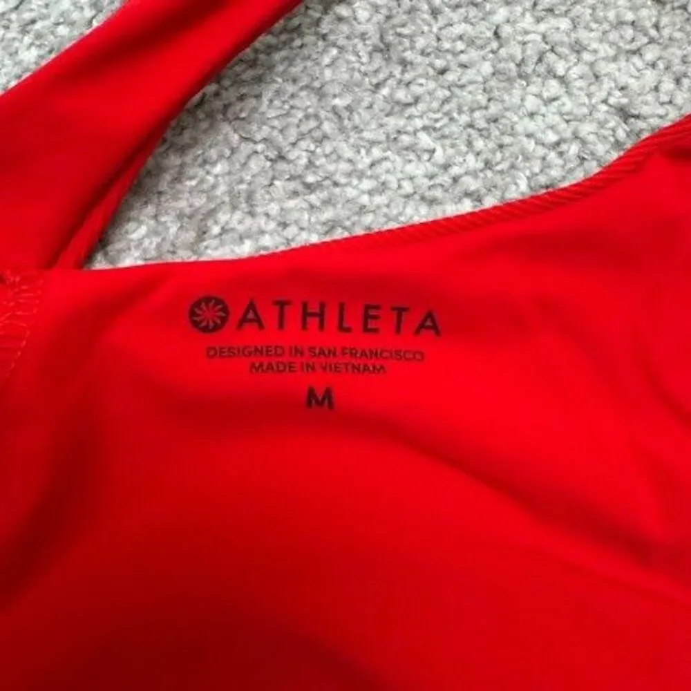 Athleta Ribbed One Piece Swimsuit Padded Womens Medium Bright Red Scoop Neck